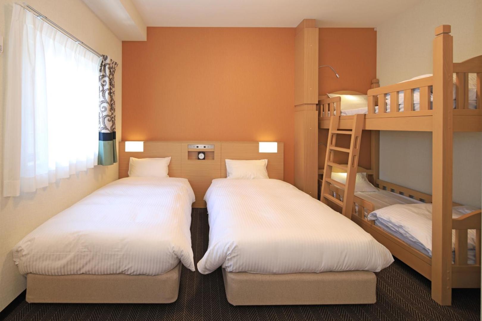 Nest&Rise Osaka Namba Hotel Buitenkant foto